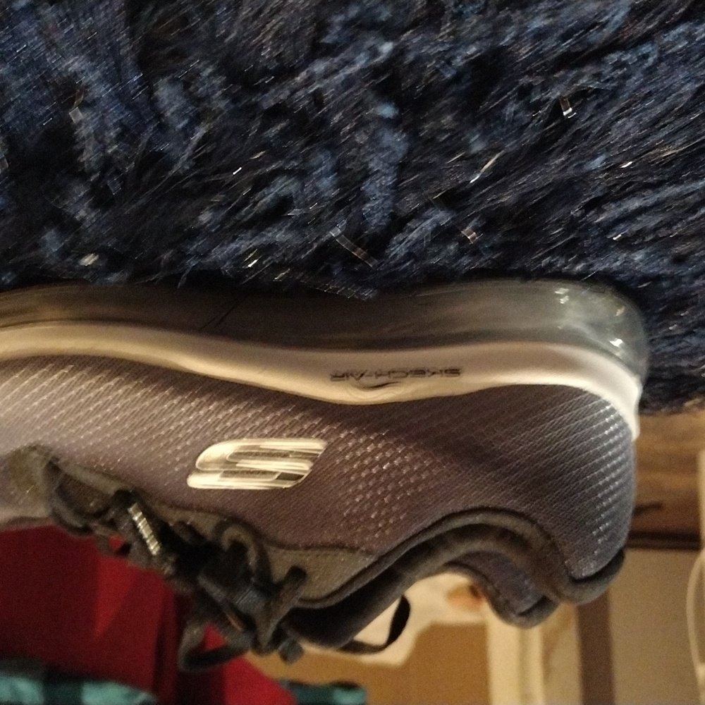 Shoes - Picture 4 of 4
